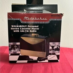 RETRO VIBES Studebaker Walkabout Cassette Player & Radio NIB